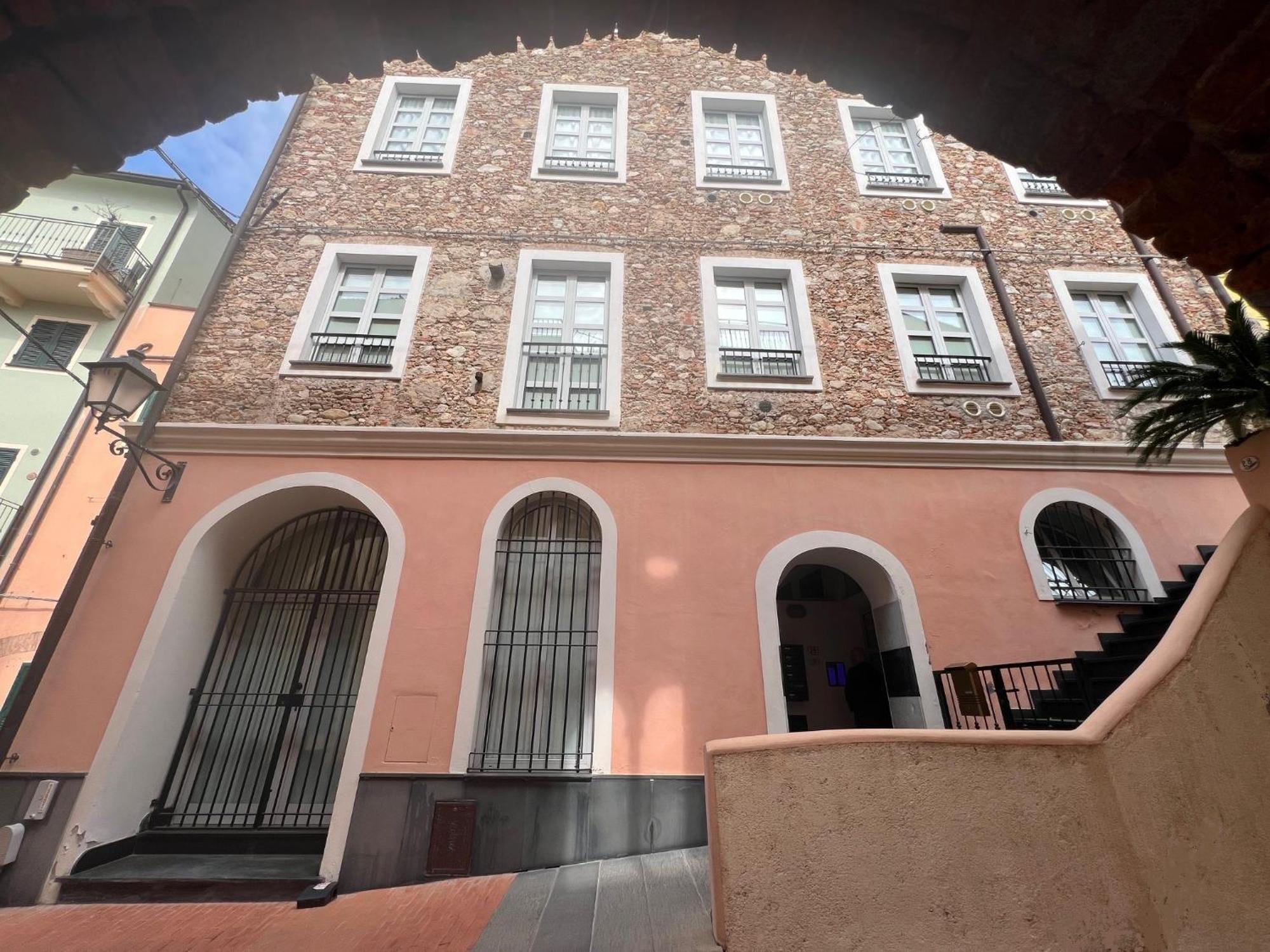 Apartamento La Perla Del Borgo - Borgo Castello - Loano Exterior foto